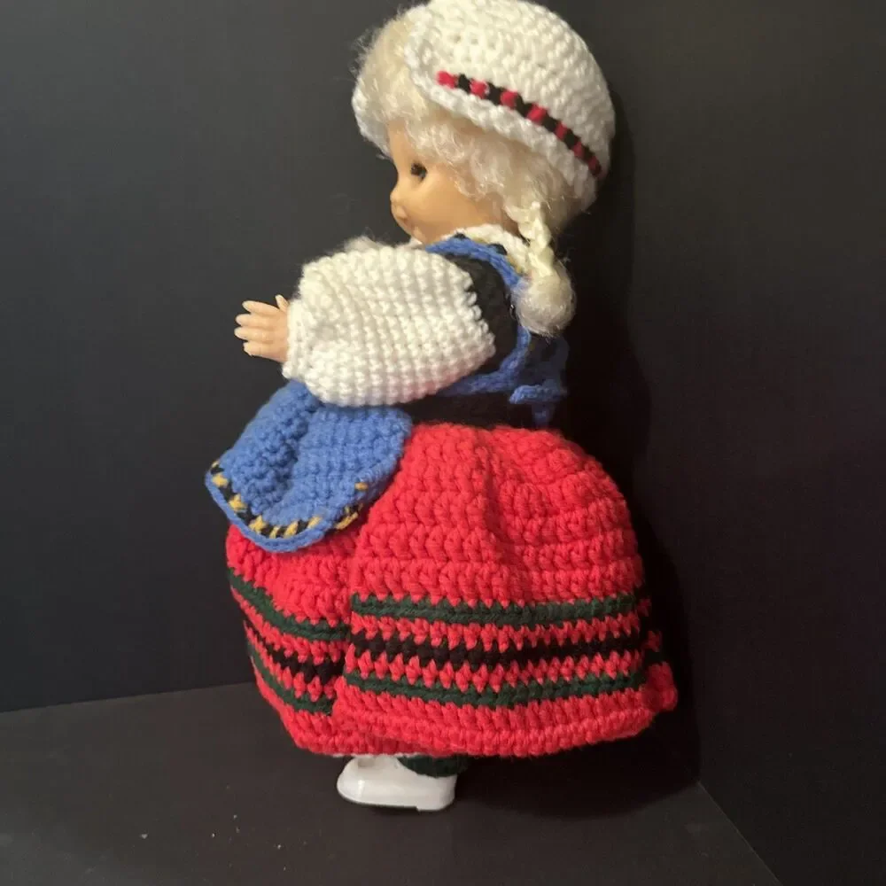 Vintage Doll With Blonde Hair, Blue‎ Eyes & Knit Yarn Outfit